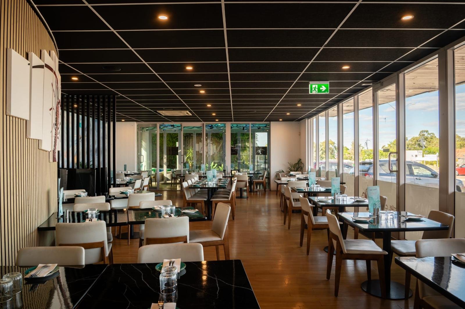 Elegant wedding and event dining atmosphere at The Cray Seafood & Grill Belmont